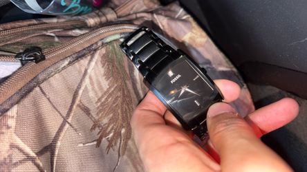 FOSSIL  men’s watch FS4159 black stainless steel used ,needs new battery and it’s a real diamond