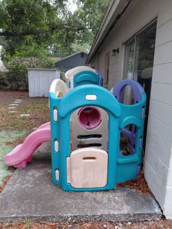 Outdoor Play Structure for Kids
