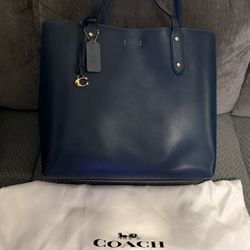 Coach Central Tote 39