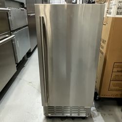 Freestanding Ice Maker – 34 lb Daily Output – Stainless Steel – Brand New!