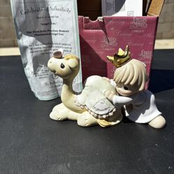 Precious Moments Figurine 