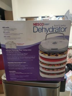 NESCO 600-Watt Food & Jerky Dehydrator – Original Box