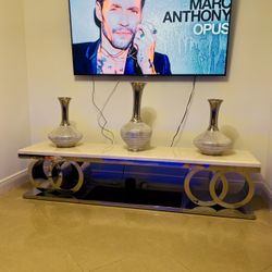 Consola tables 