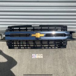 2019 2021 CHEVROLET SILVERADO 1500 FRONT CHROME GRILLE OEM