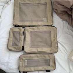 Monos Packing Cubes