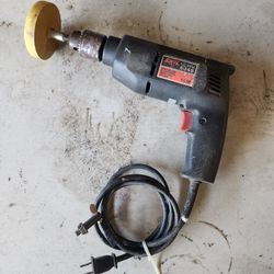Skil Drill With Vinyl Stripe Removal Wheel