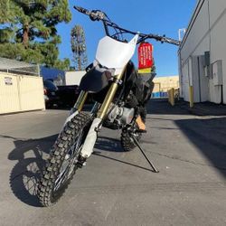 Brand  New 125cc Dirt  Bike $1299 Out The Door