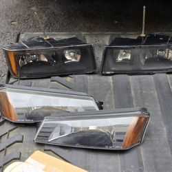 Headlights High And Low 2003 Chevy Avalanche With Cladding