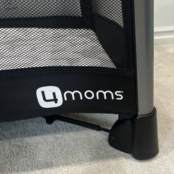 4moms Breeze Go Playpen / Bassinet With Travel Bag
