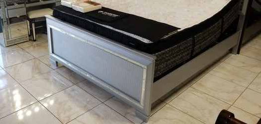 Brand new queen bed frame. new furniture mattress available MXLY