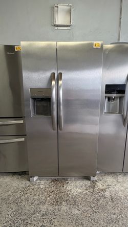 FRIGIDAIRE 36” SIDE BY SIDE REFRIGERATOR
