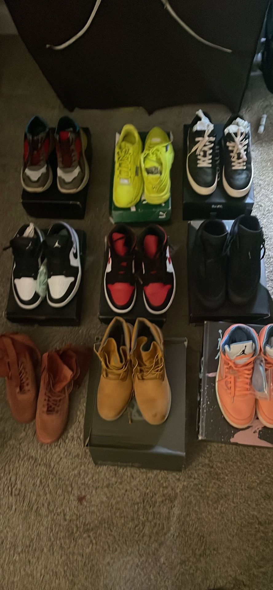 Sneakers