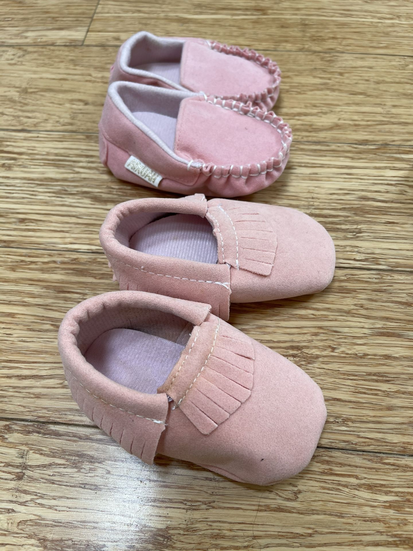 15 Pieces Of Boutique Baby Clothes 2 Pairs Of Designer Moccasins