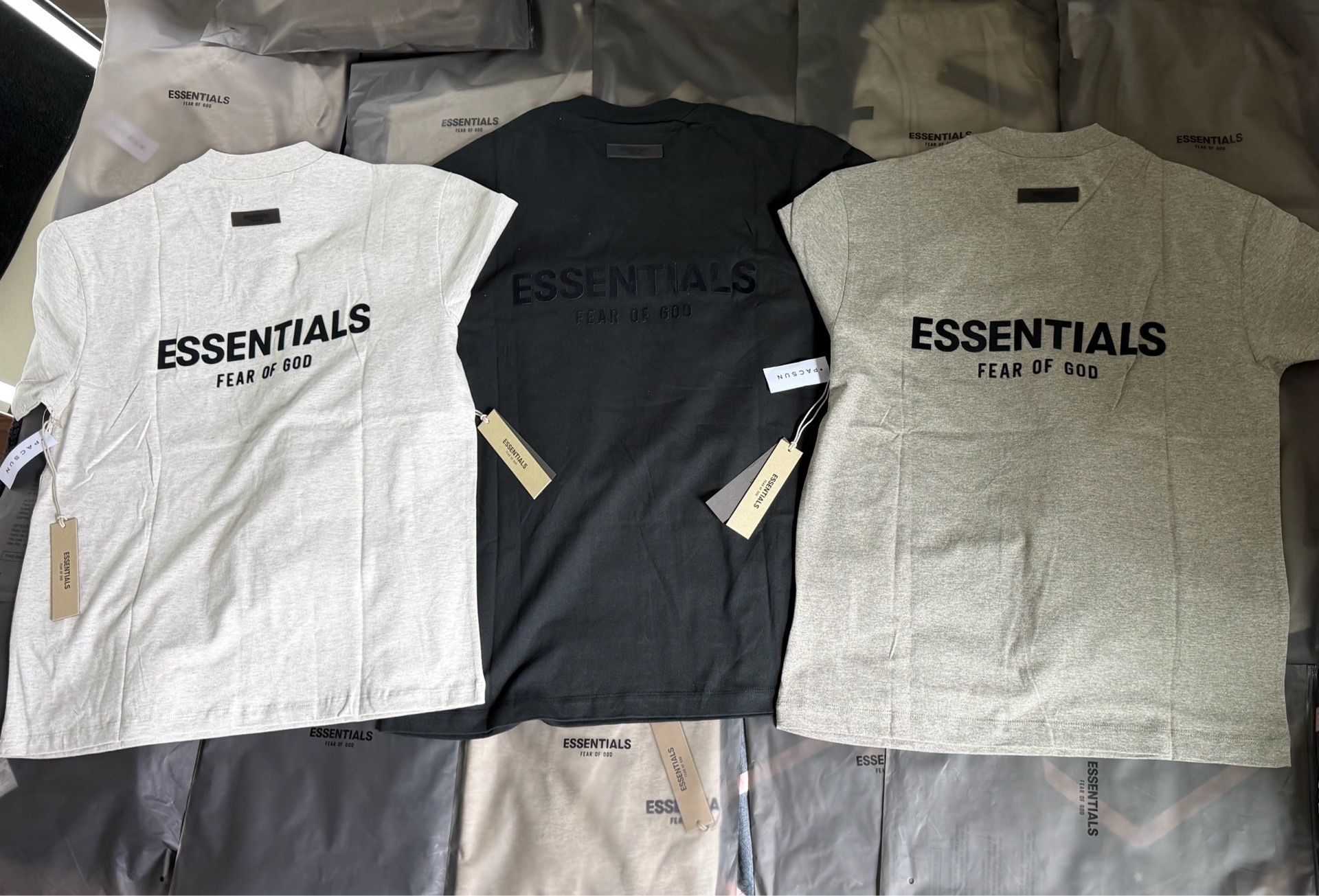 Shirts essentials SMALL ONLY