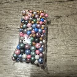 Round world, wood, pearl like beads