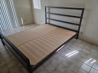 King Size Metal Bed Frame w/ Headboard & Footboard