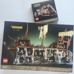 Lego THE GOONIES & THE WALSHES’ ATTIC Bundle