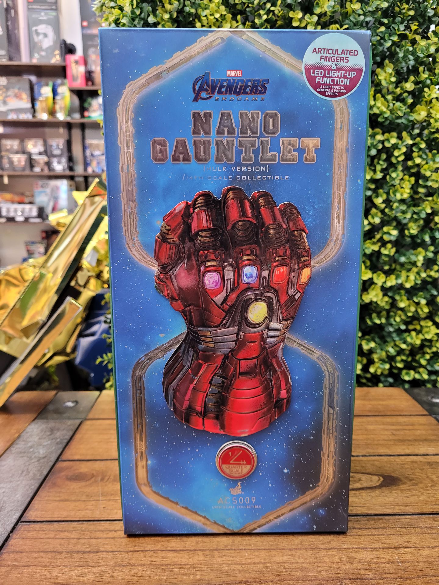 Hot Toys ACS009 Avengers Endgame 1/4 Scale Nano Gauntlet (Hulk 