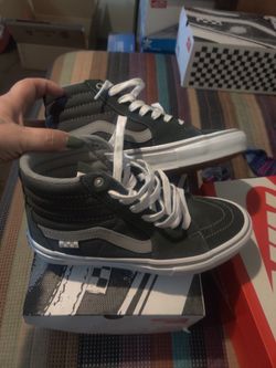 Like New Vans Skate Shoes