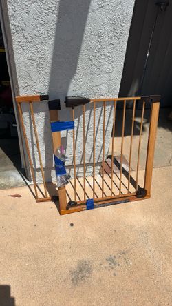 Baby gate