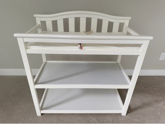 Delta children changing table