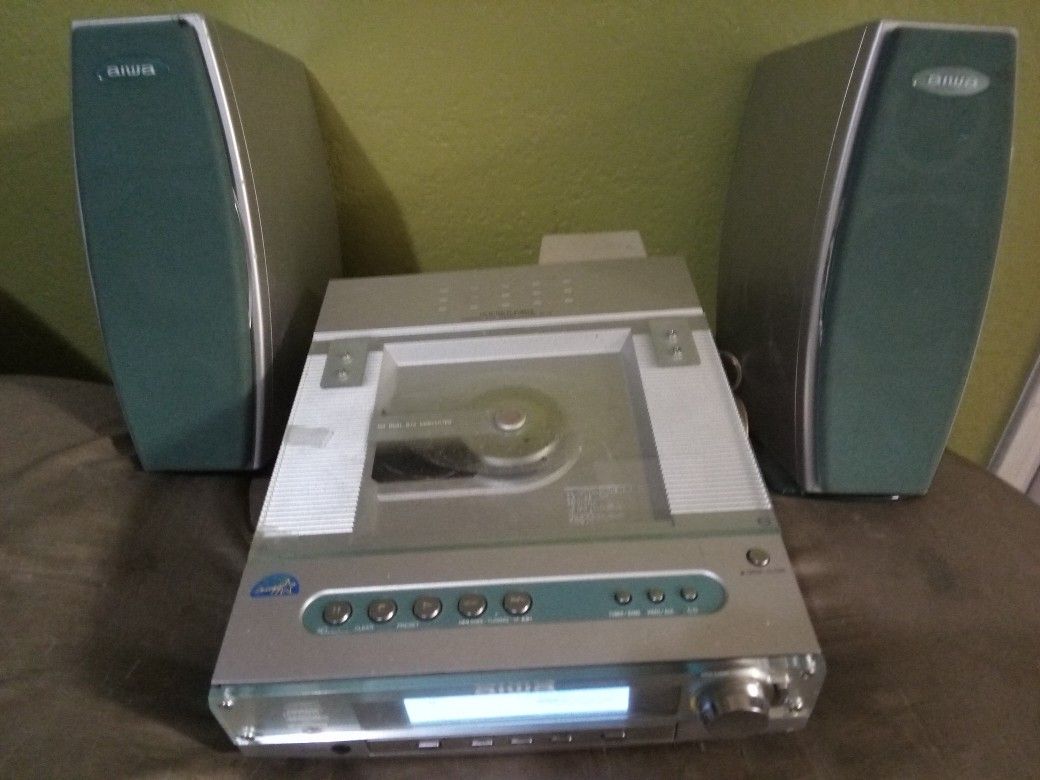 Aiwa CD-R/RW Playback Compact Disc Stereo System