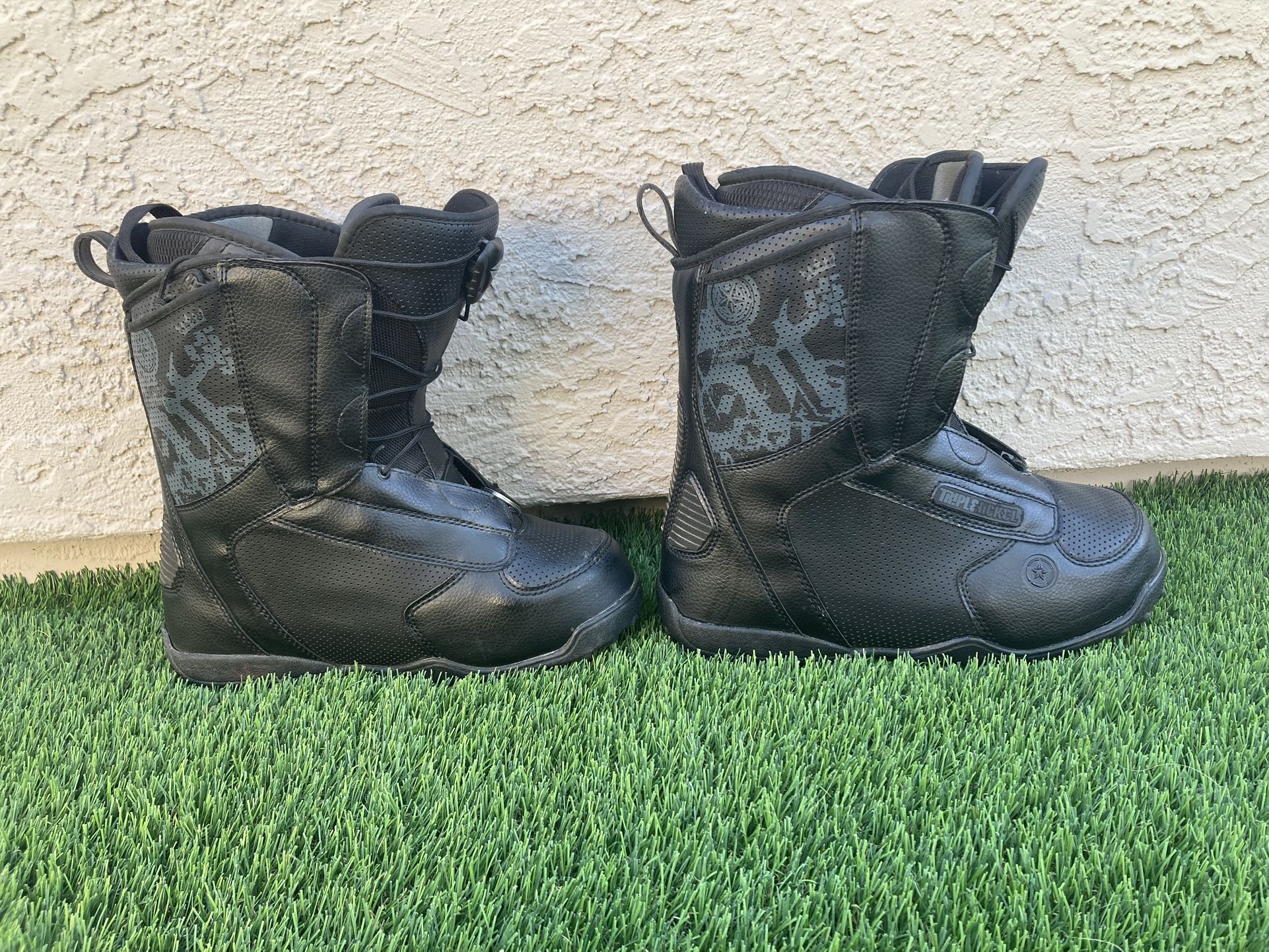 Men’s Size 10 “TRIPLE NICKEL” Black Snowboard Boots. Pre Owned. Good Condition.