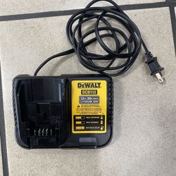 DEWALT Charger
