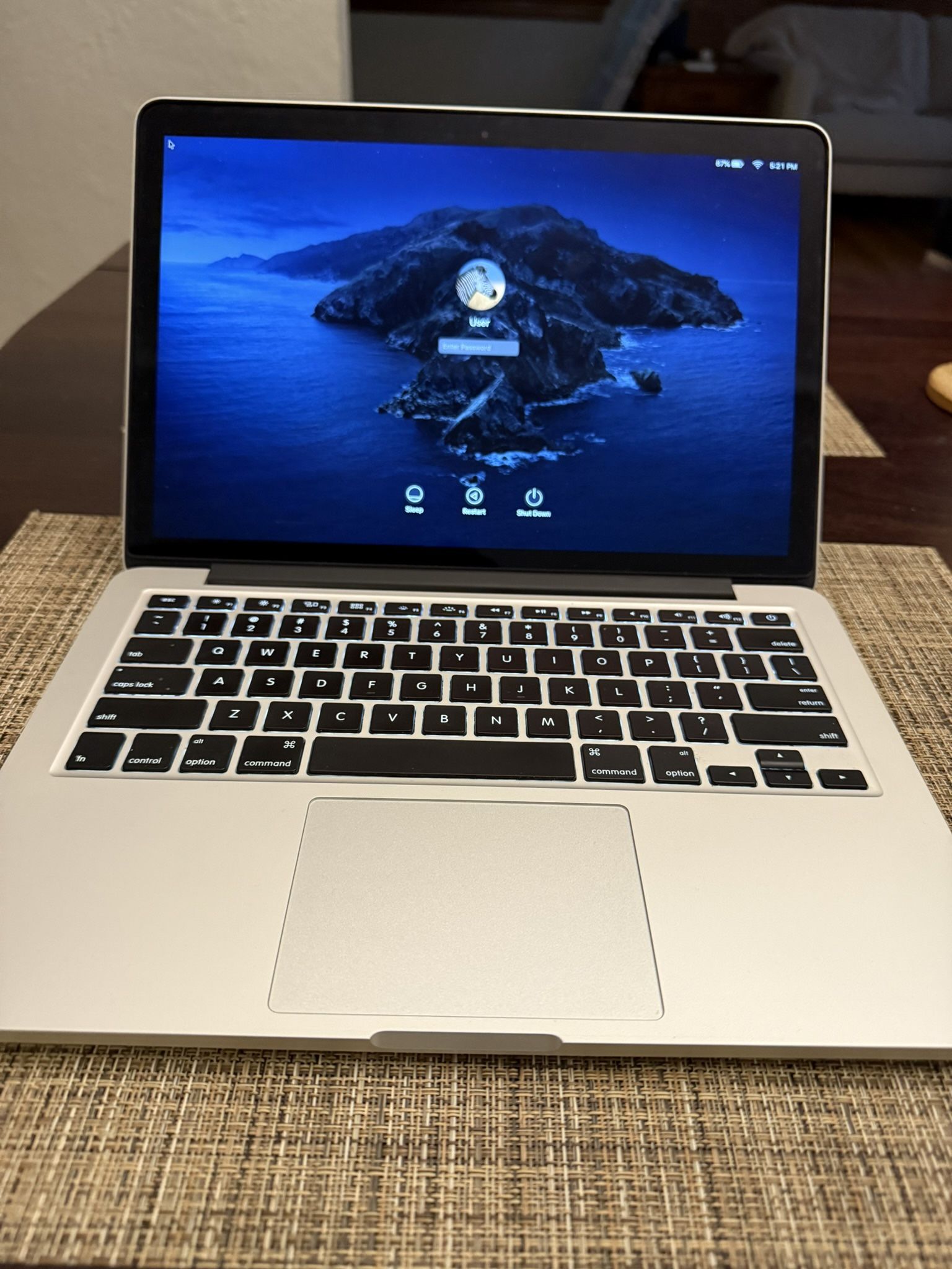 MacBook Pro 13 Inch 2012 No Scratches