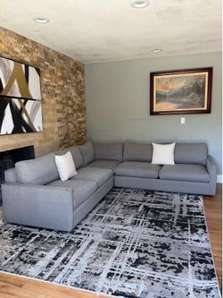 FREE DELIVERY🚚 Room & Board Modern Corner Sectional Sofa