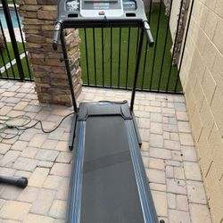 Treadmill 