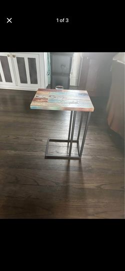Rustic Reclaimed Wood Accent Table with Metal Base Industrial Style