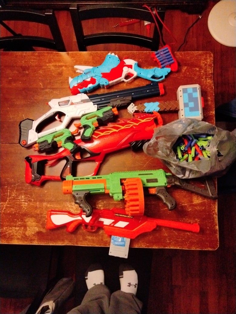 Nerf Toy Gun Collection With Bag O' Bullets 