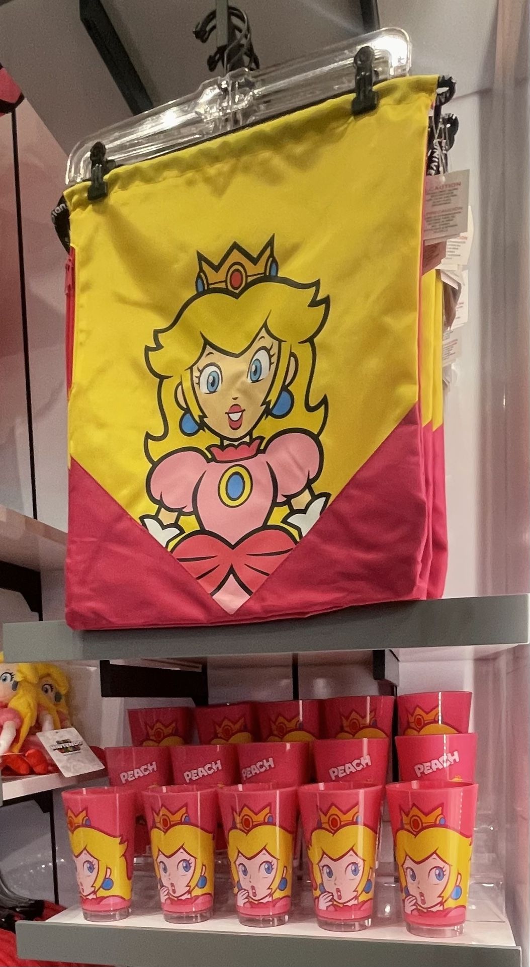 Princess Peach Cup/bag Universal studios