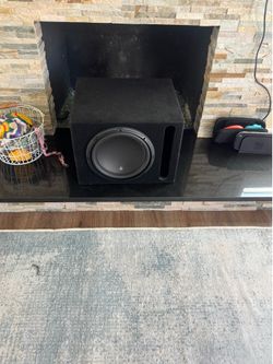 JL Audio 12w3 Ported Subwoofer Enclosure – Deep Bass – Works Great