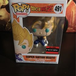 Funko Pop! AAA Exclusive Dragon Ball Z: Super Saiyan Vegito