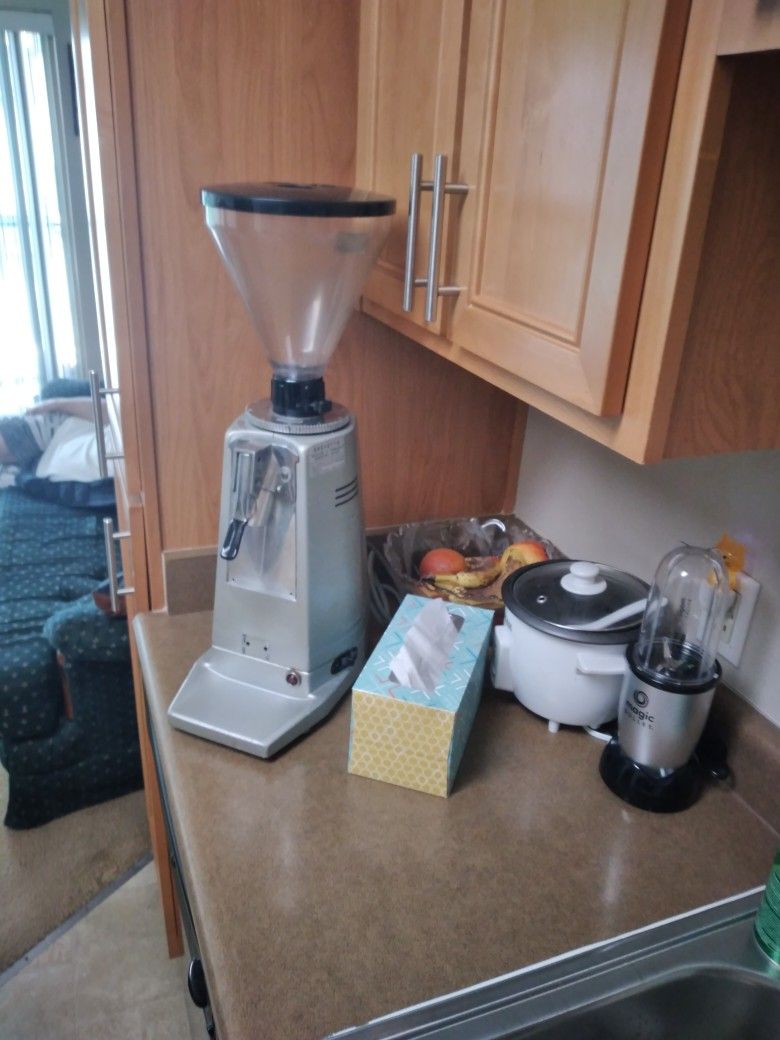 Brevetto Commercial Grinder
