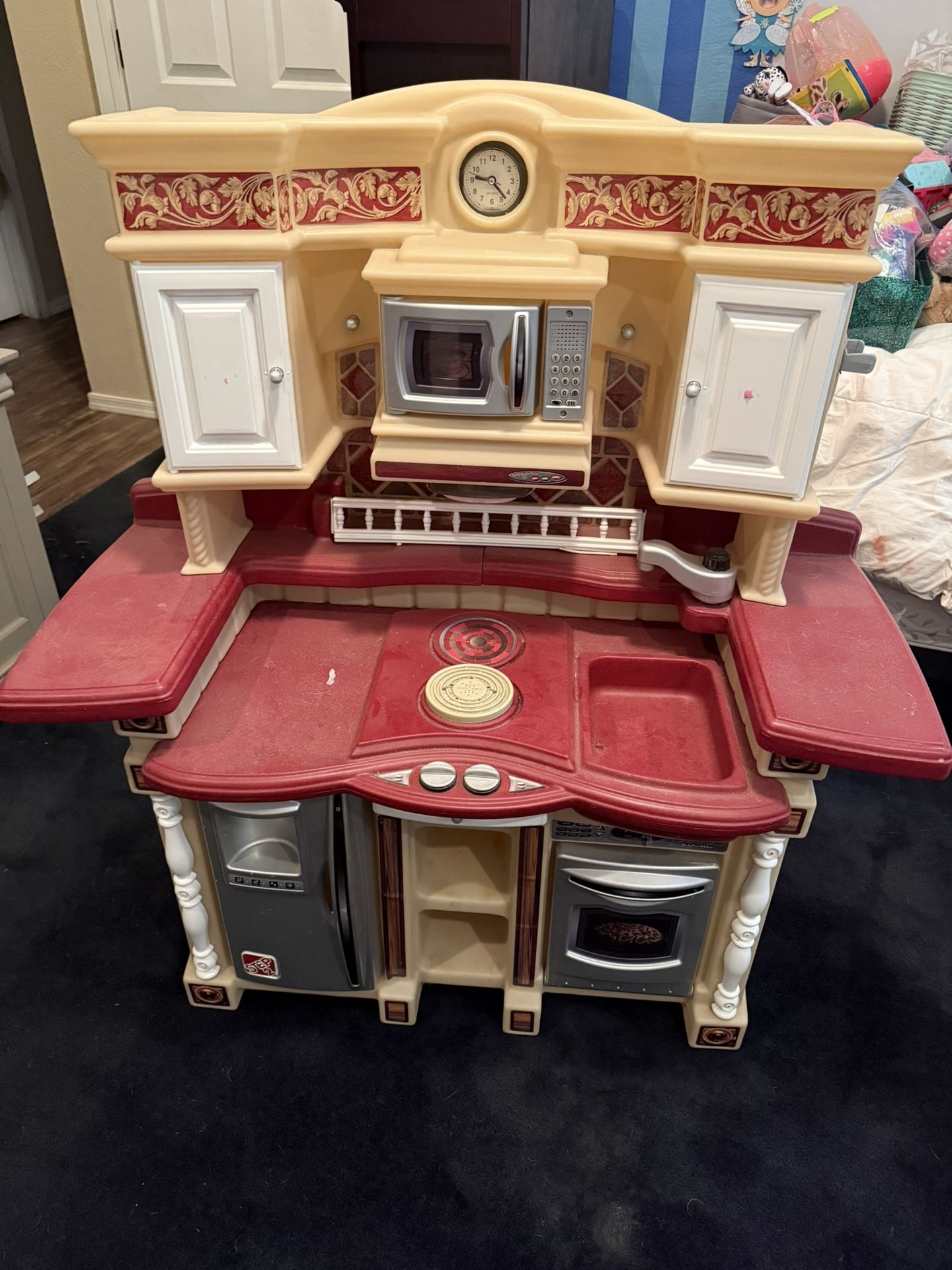 Play Kitchen
