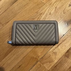 VICTORIA’S SECRET WALLET EUC! 