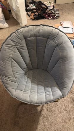 Clam Shell Chair, Cozy for Reading and Relaxing