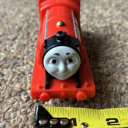 Thomas & Friend TrackMaster James #5 Train