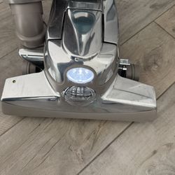 KIRBY SENTRIA G10D UPRIGHT VACUUM CLEANER