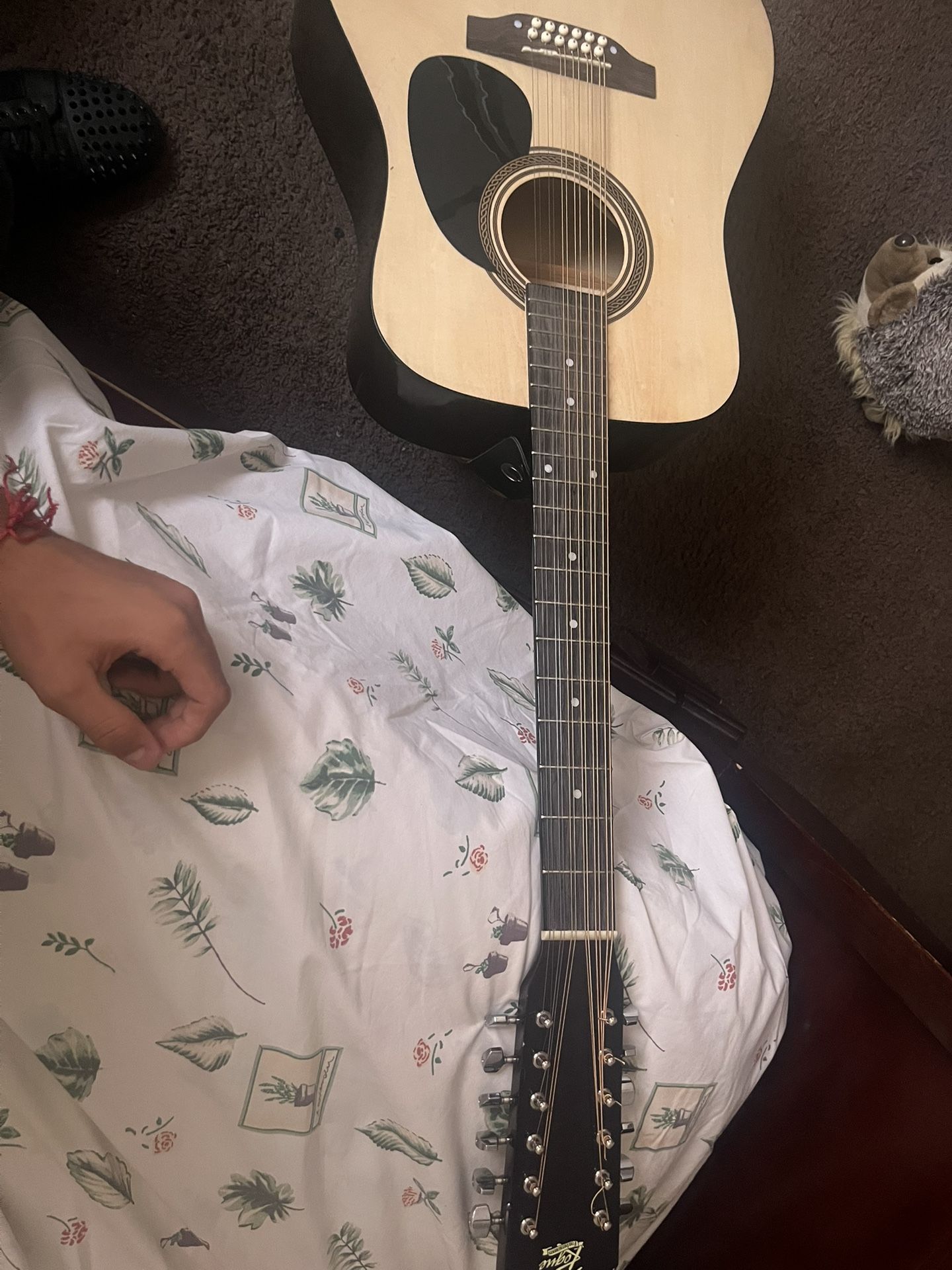 Rogué 12 String