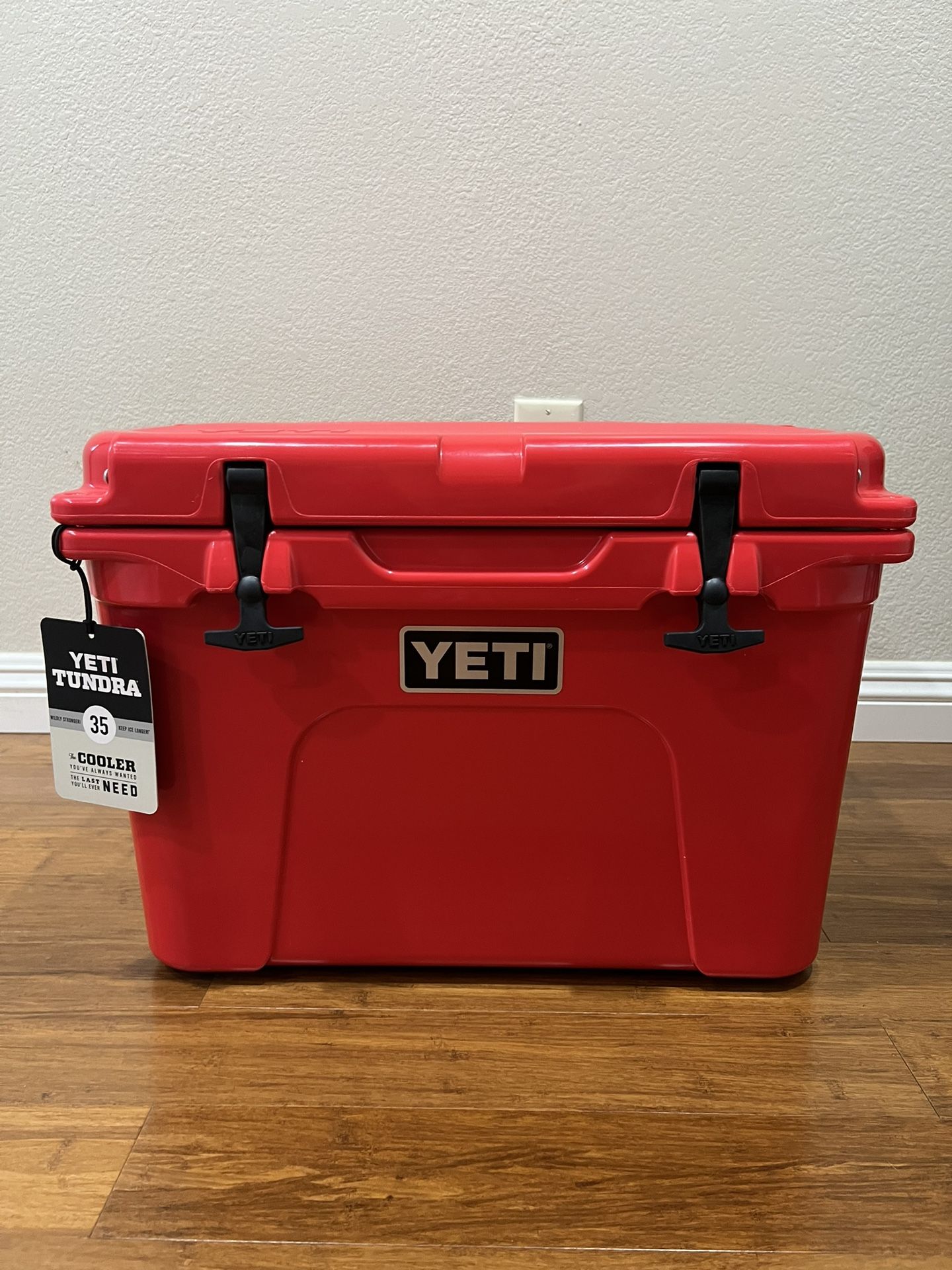 YETI 35 Hard Cooler Red