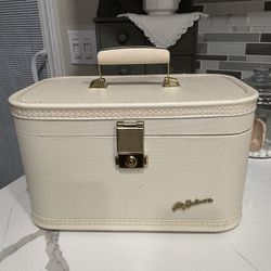 Vintage Make up Luggage 