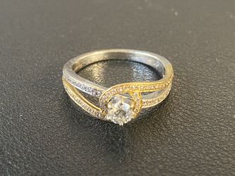 18k Two-tone Gold 1/4 Carat Diamond Ring