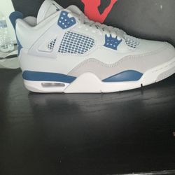 Jordan 4 Military Blue