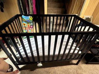 Crib with mattress