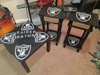 Raiders furniture with female clutch wallet