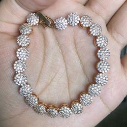 18k Gold Filled Luxurious Bracelet 7” Long